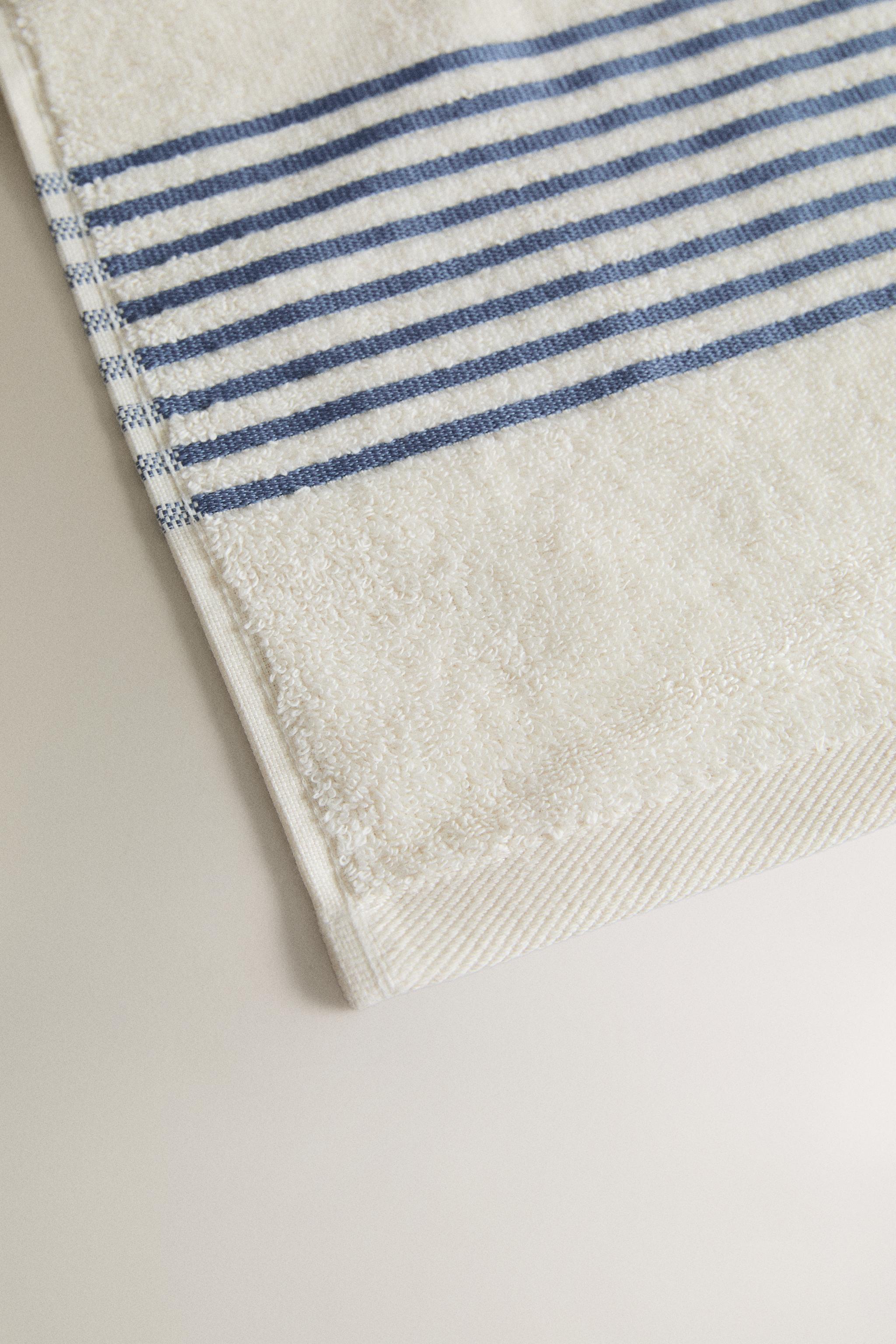 COTTON BATH TOWEL WITH STRIPED BORDER